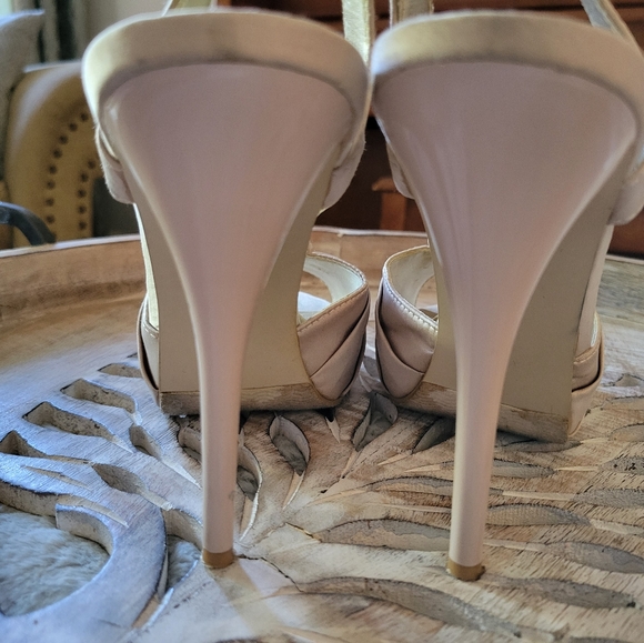 Kate Preston ruched satin heels - Picture 5 of 5